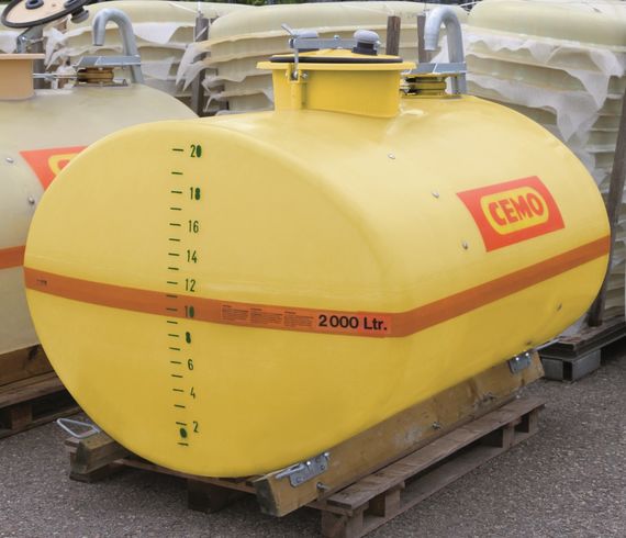 SKLOLAMINÁTOVÉ NÁDRŽE NA KVAPALNÉ HNOJIVO DAM 600 - 10 000 l